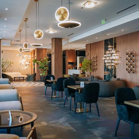 Sky Airport Hotel Cluj Napoca Bagian luar foto