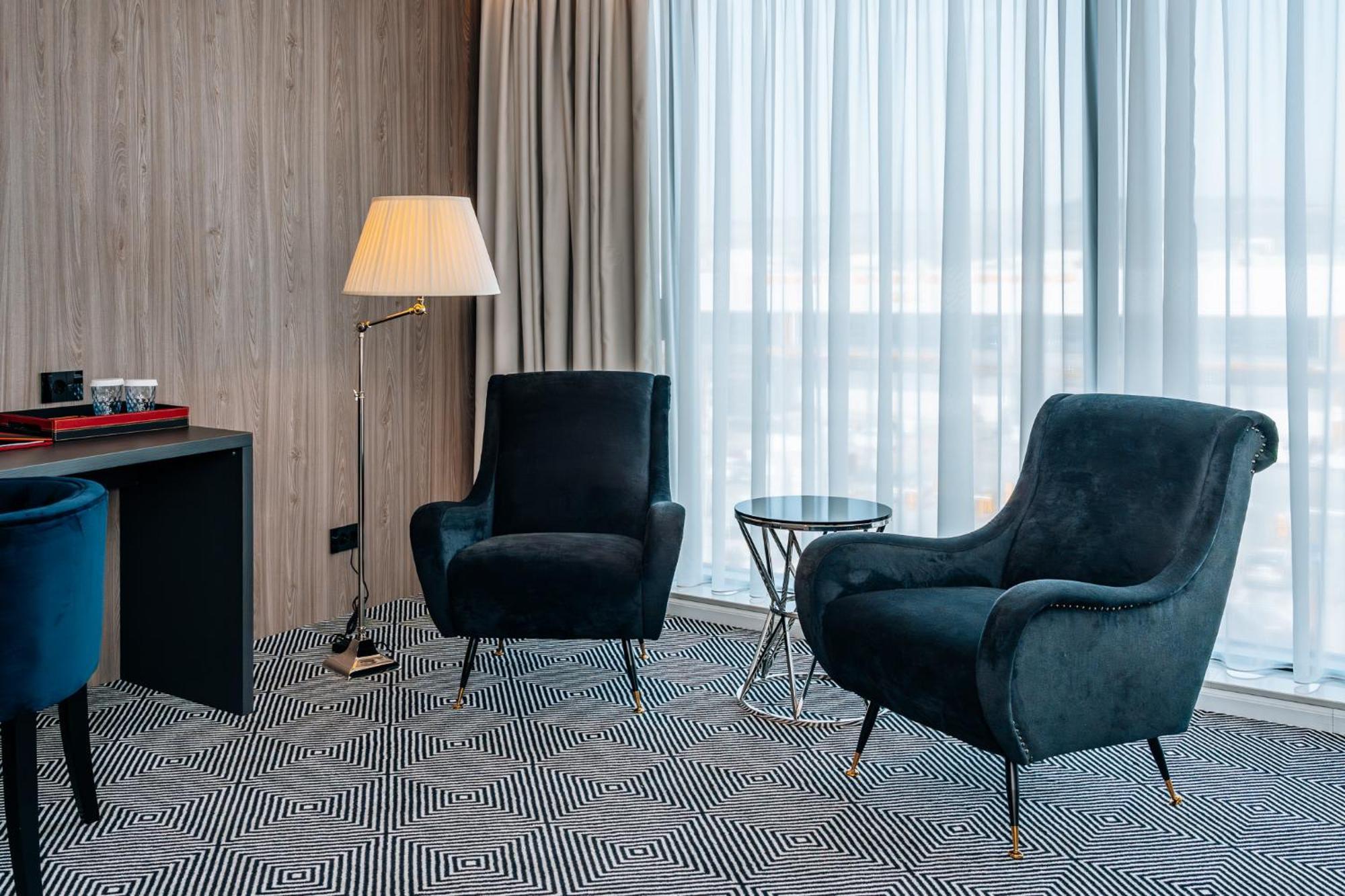 Sky Airport Hotel Cluj Napoca Bagian luar foto