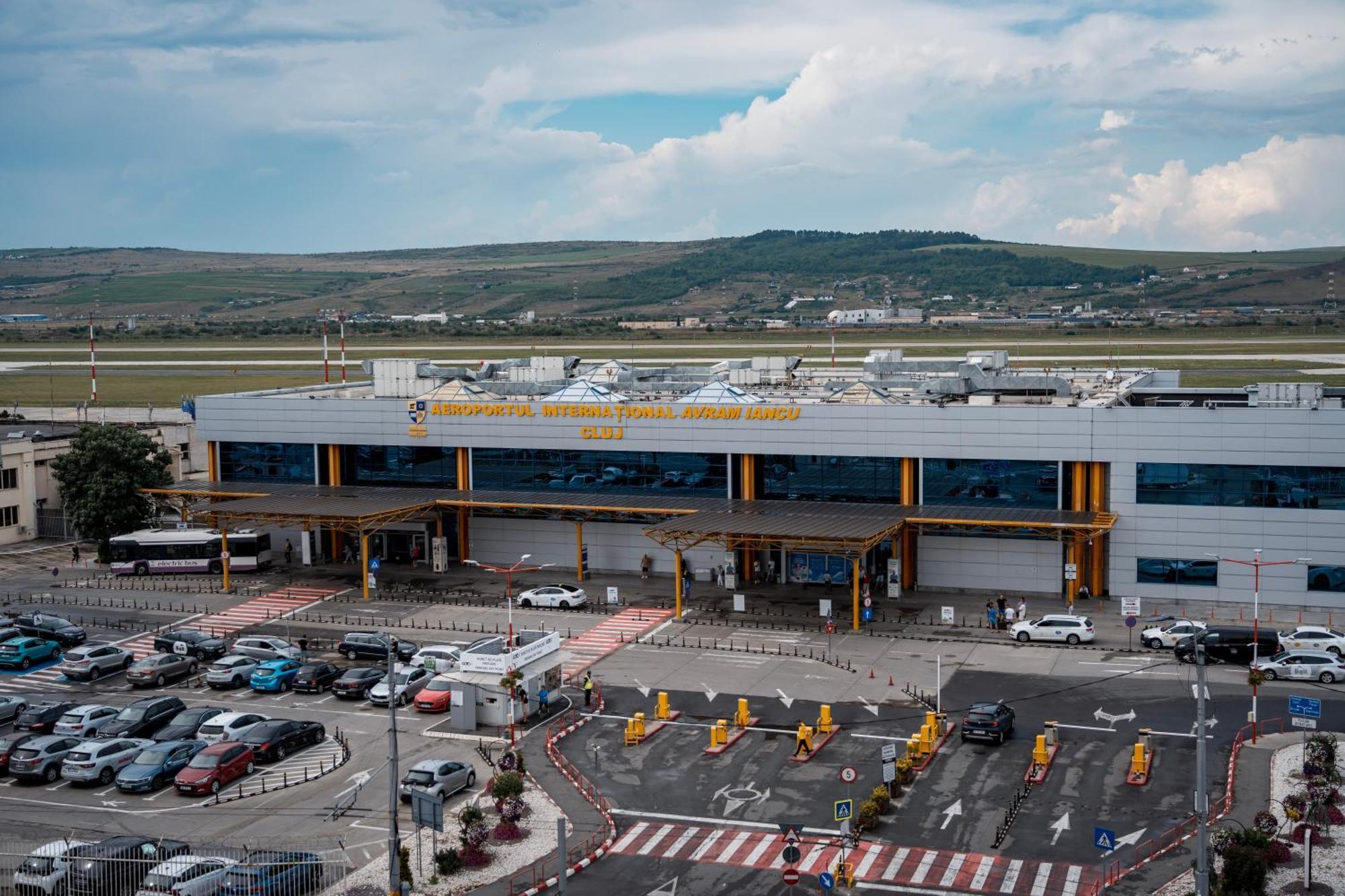 Sky Airport Hotel Cluj Napoca Bagian luar foto