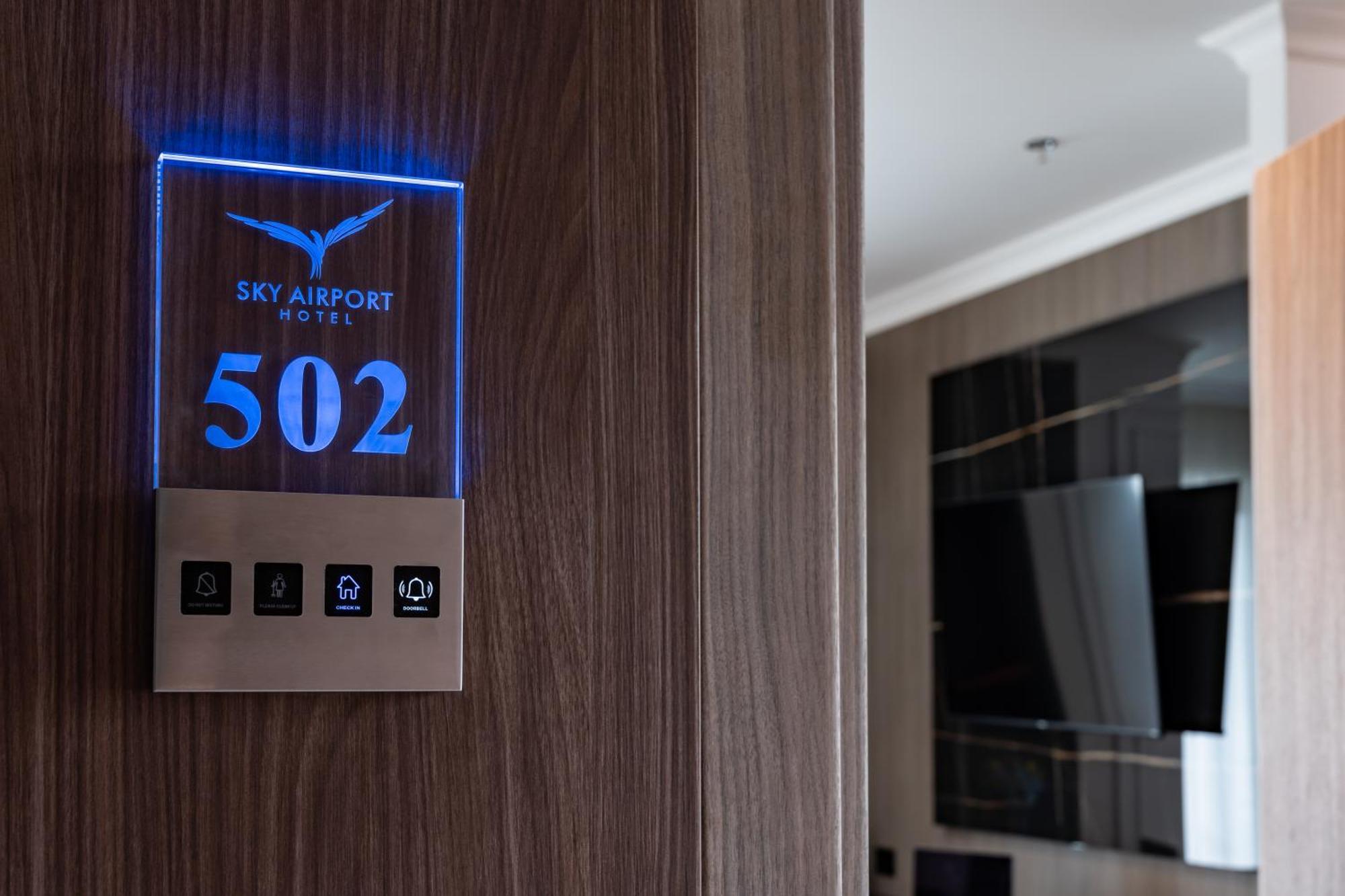 Sky Airport Hotel Cluj Napoca Bagian luar foto